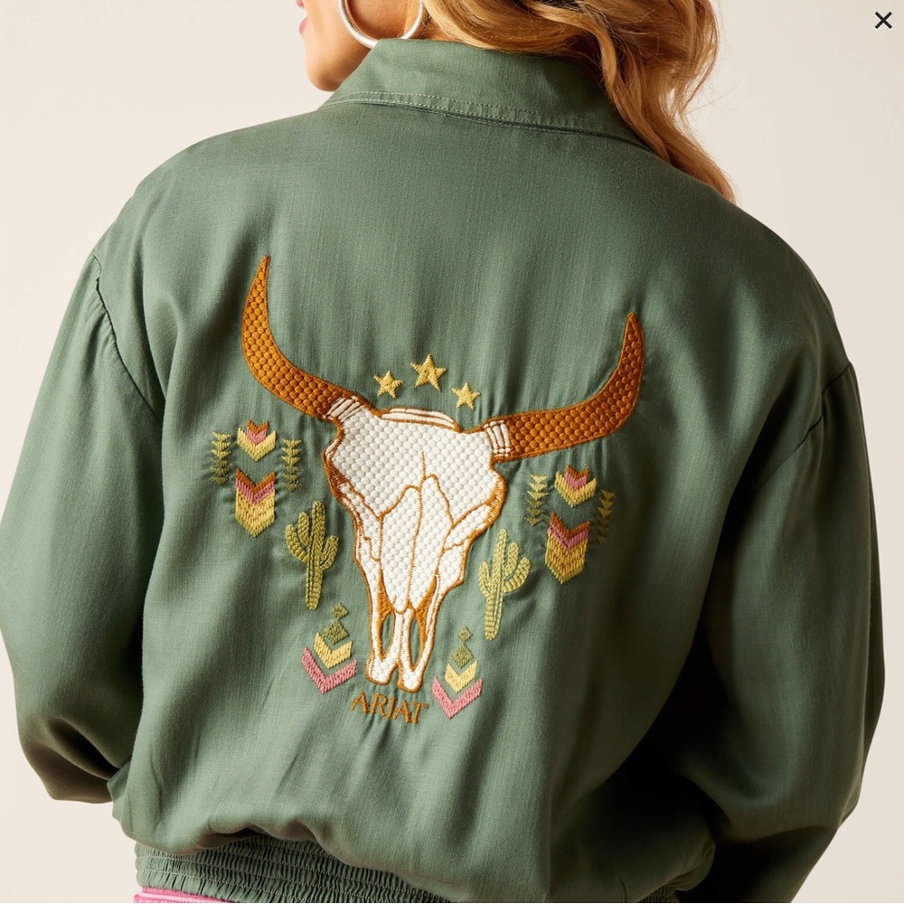 NEW ARIAT JACKET